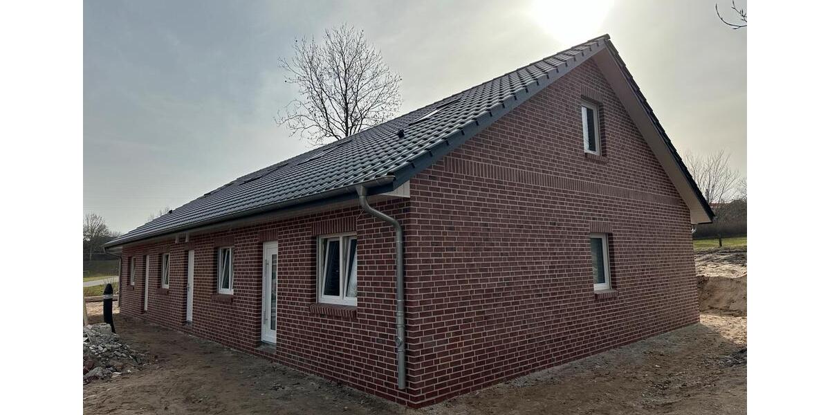 Doppelhaushälfte Hemmoor - 5 Zimmer, 120 m&sup2;, 1.500&euro; | Angebot:25173005