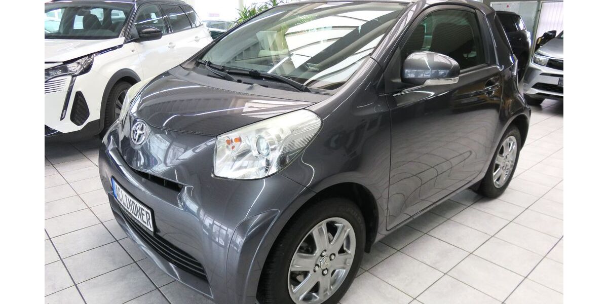 Toyota IQ 86.619 km 7.790 &euro; Dessau-Roßlau 06847