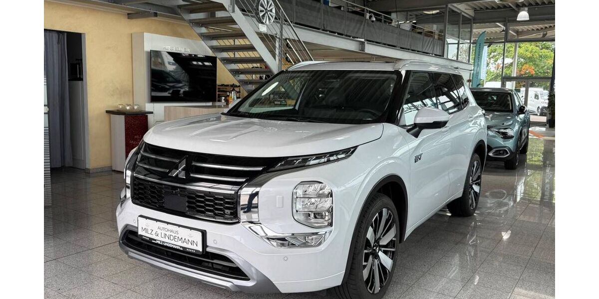 Mitsubishi Outlander 1.159 km 52.900 &euro; Übach Palenberg 52531