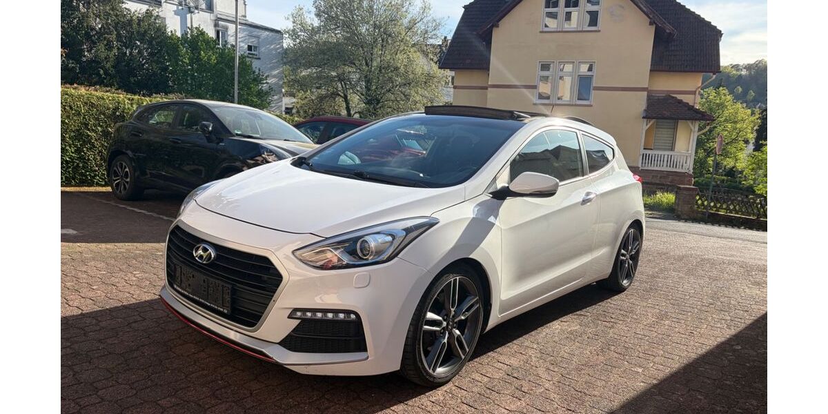 Hyundai i30 87.495 km 10.970 &euro; Bad Orb 63619