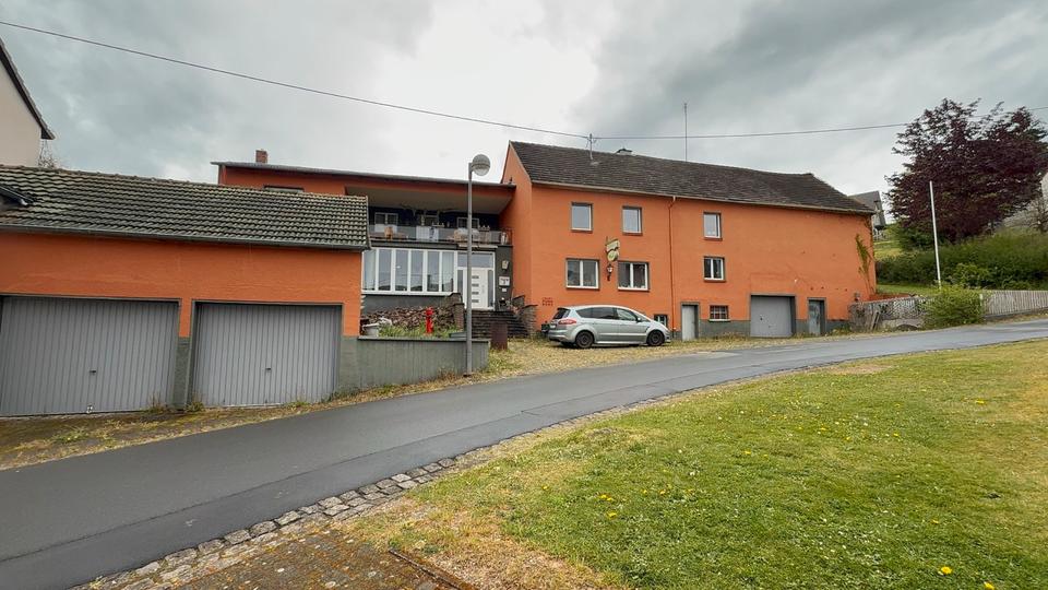 Einfamilienhaus Pelm - 8 Zimmer, 300 m&sup2;, 262.500&euro; | Angebot:26638814