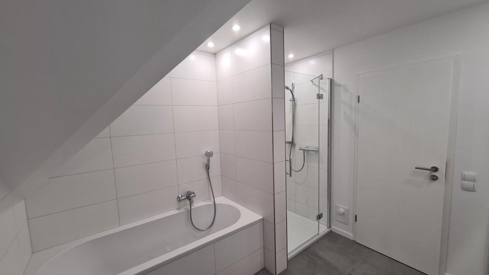 Dachgeschoßwohnung Marienheide - 3 Zimmer, 122 m&sup2;, 850&euro; | Angebot:26582064
