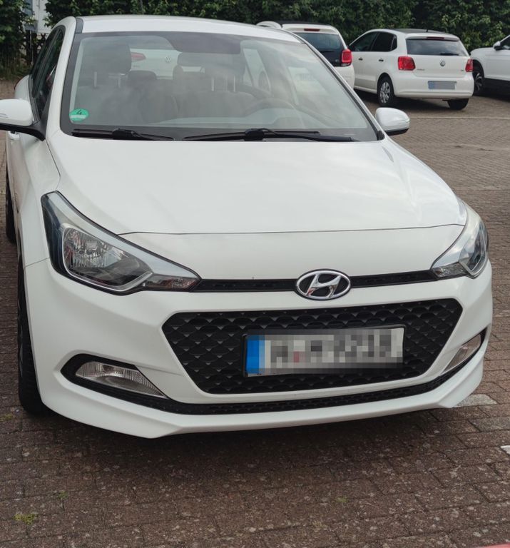 i20