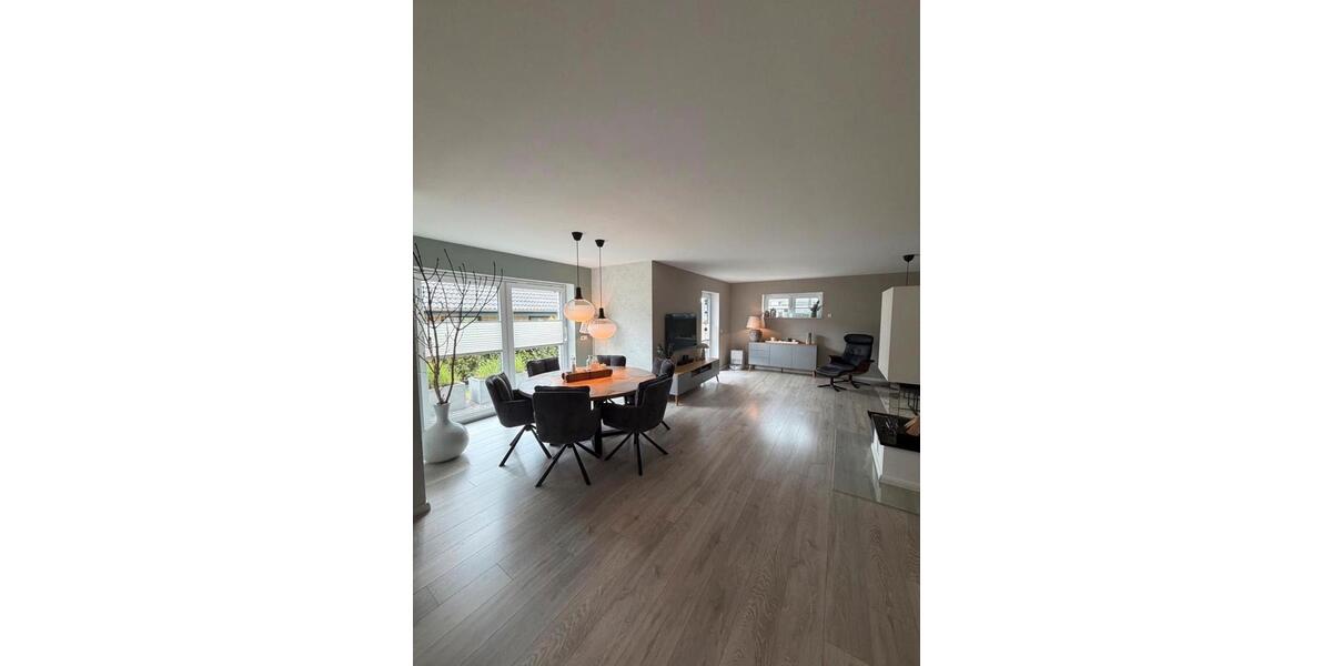 Einfamilienhaus Harrislee - 8 Zimmer, 204 m&sup2;, 899.000&euro; | Angebot:27146919