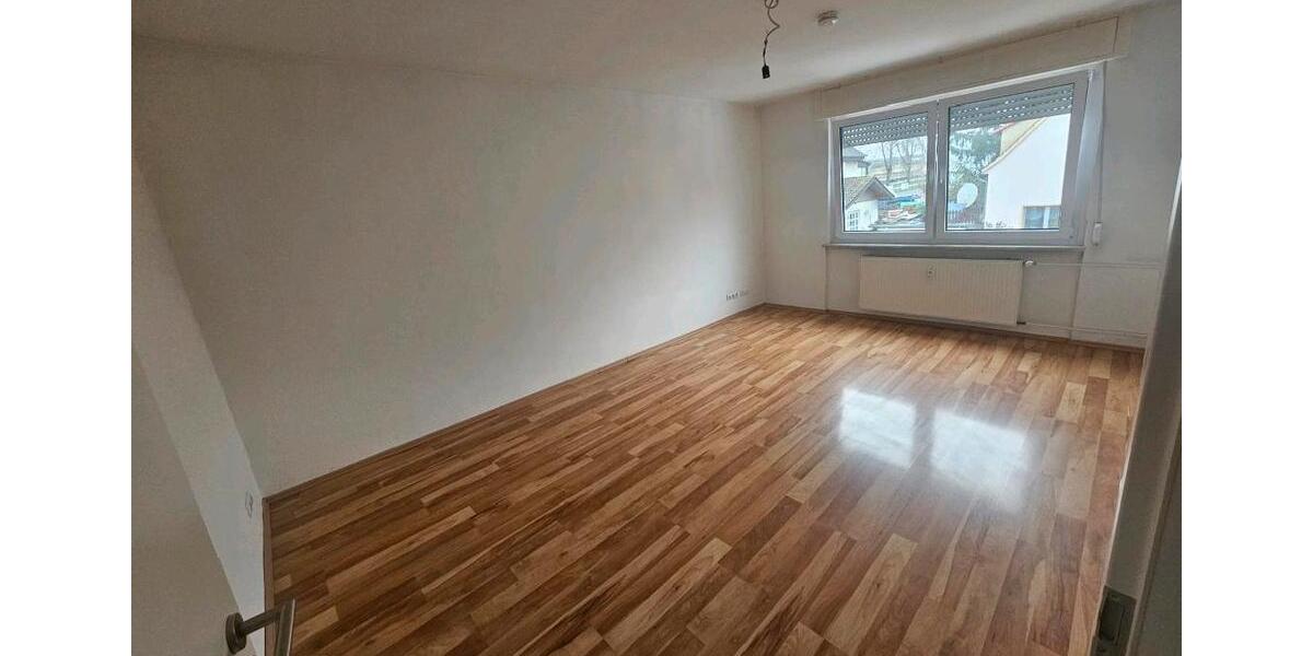 Etagenwohnung Sulzbach (Taunus) - 3 Zimmer, 80 m&sup2;, 1.100&euro; | Angebot:26661969
