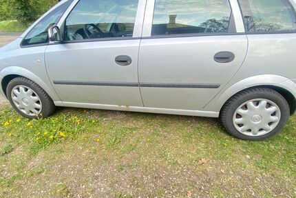 Opel Meriva 198.000 km 800 &euro; Kühren 24211