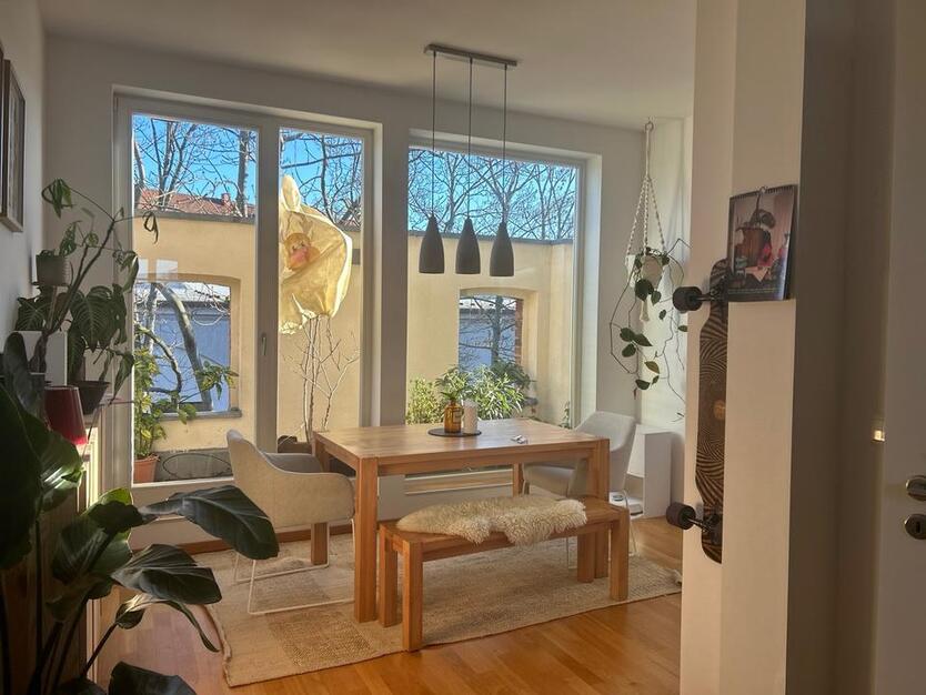 WGT: 05.06-10.06 Charming Apartment with Terrace Schöne Wohnung