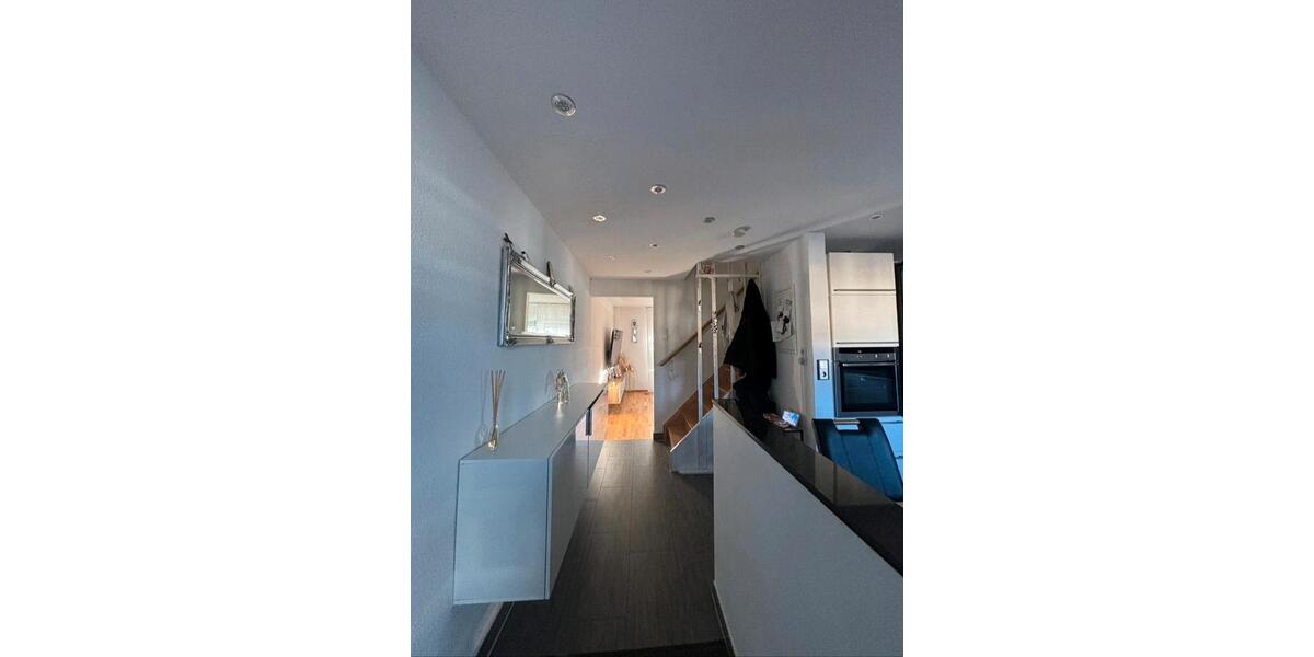 Reihenhaus Reutlingen Sondelfingen - 4 Zimmer, 98 m&sup2;, 370.000&euro; | Angebot:26681448