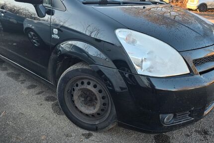 Toyota Corolla Verso 226.000 km 2.599 &euro; Neuburg an der Donau 86633