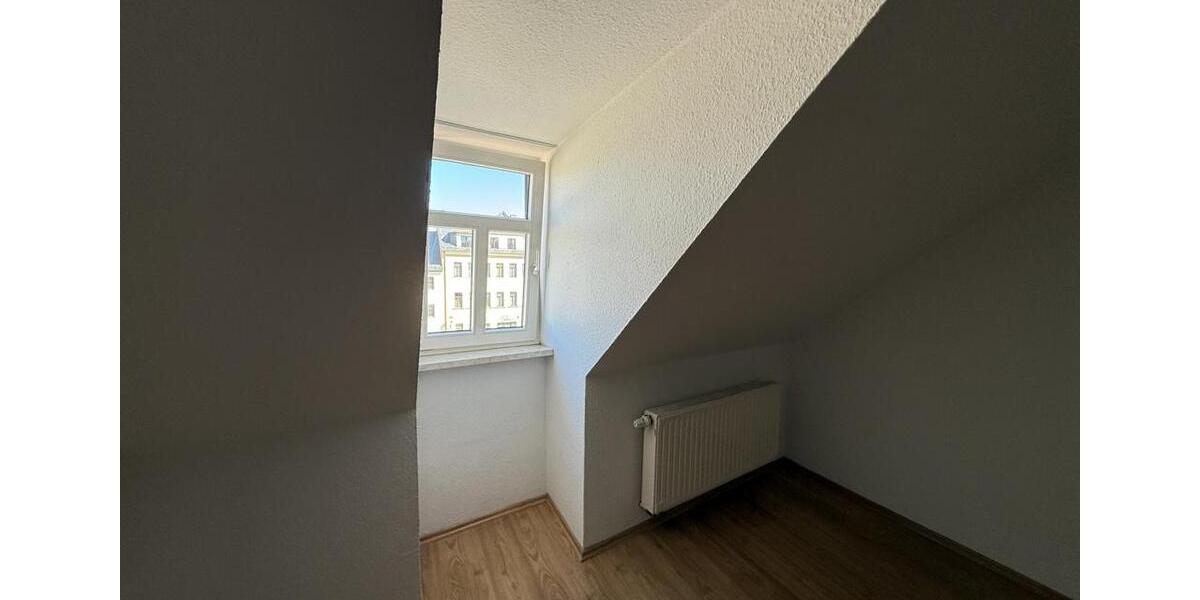 Dachgeschoßwohnung Auerbach/Vogtland Vogtland - 3 Zimmer, 75 m&sup2;, 415&euro; | Angebot:26534421