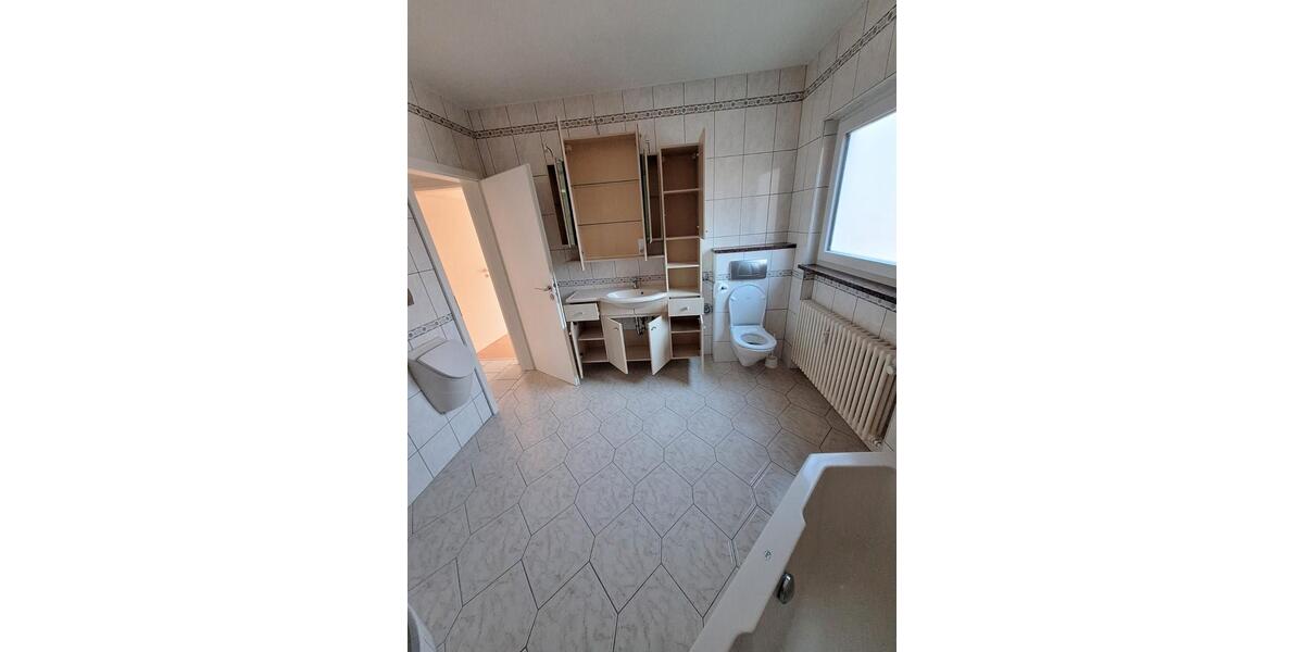 Etagenwohnung Merzig - 4 Zimmer, 110 m&sup2;, 690&euro; | Angebot:26197357
