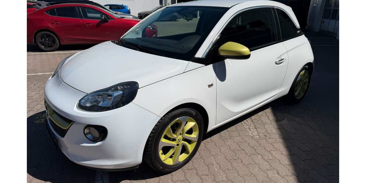 Opel Adam 74.448 km 6.990 &euro; München 81827