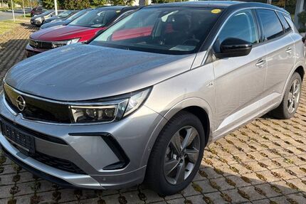 Opel Grandland (X) 15.200 km 23.850 &euro; Triptis 07819