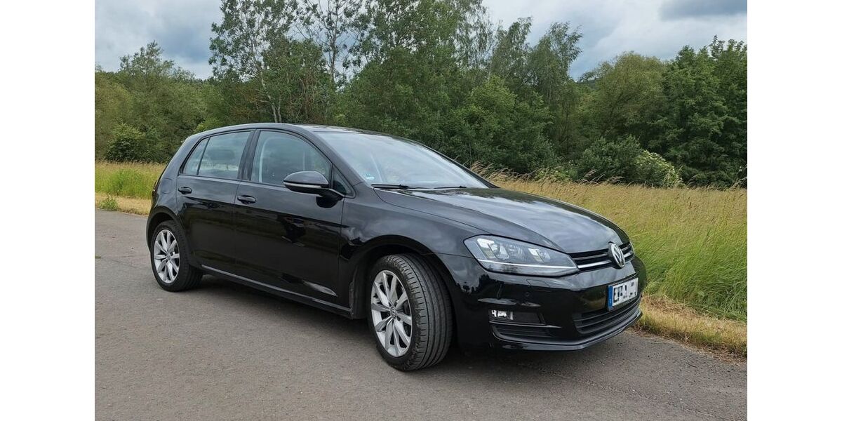 VW Golf 125.000 km 10.500 &euro; Königsee 07426