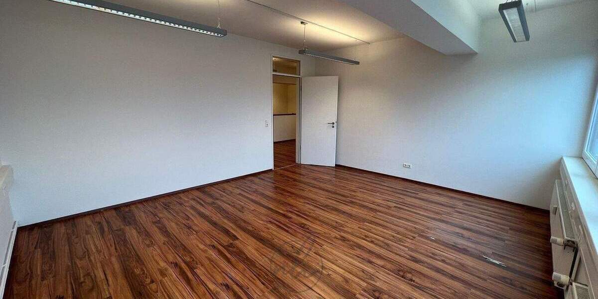 Gewerbeobjekt Hamburg Hamm - 4 Zimmer, 140 m&sup2;, 1.330&euro; | Angebot:26702646