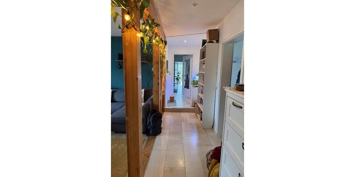 Etagenwohnung Allendorf (Lumda) - 7 Zimmer, 185 m&sup2;, 1.300&euro; | Angebot:26396957