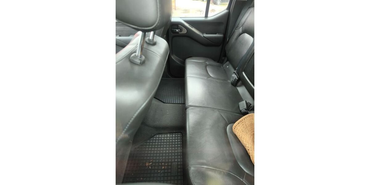 Nissan Navara 315.000 km 6.200 &euro; Bonn 53117