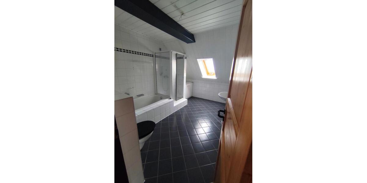 Maisonettenwohnung Bad Oeynhausen Dehme - 3 Zimmer, 137 m&sup2;, 165.000&euro; | Angebot:27446924