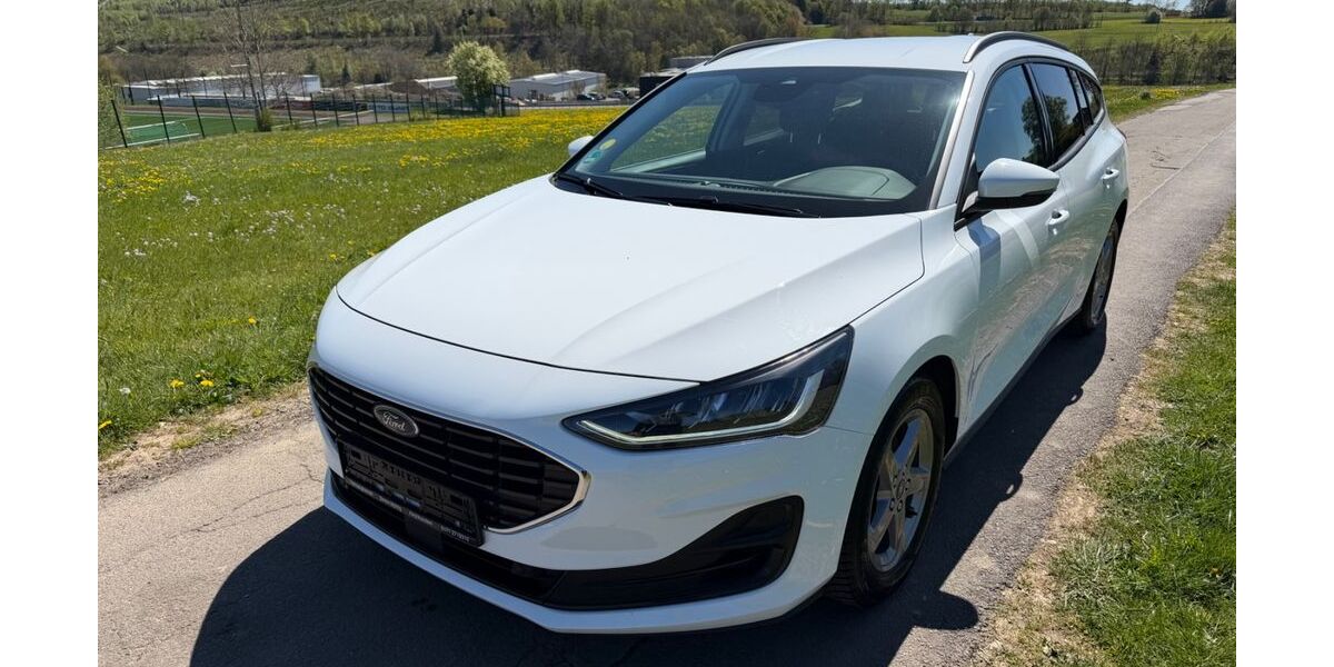 Ford Focus 52.000 km 16.490 &euro; Kirchhundem 57399