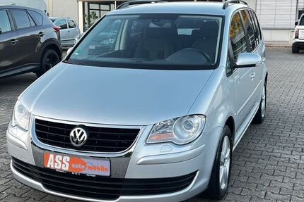 VW Touran 139.411 km 5.900 &euro; Heidenheim - Schnaitheim 89520