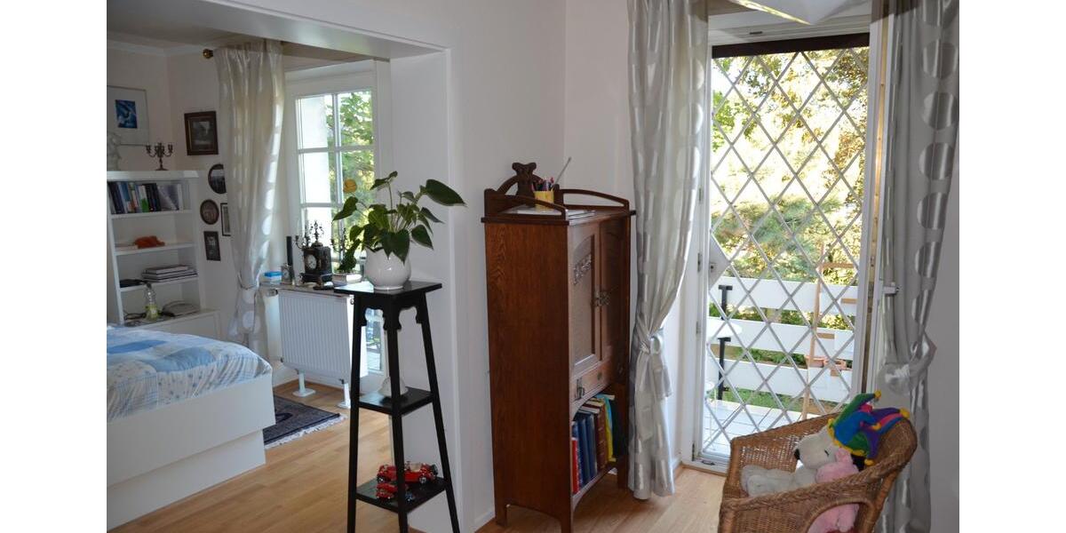 Reihenhaus Frankfurt am Main Oberrad - 5 Zimmer, 135 m&sup2;, 2.200&euro; | Angebot:26040886