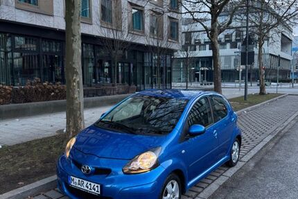 Toyota Aygo (X) 82.173 km 4.000 &euro; München 80804
