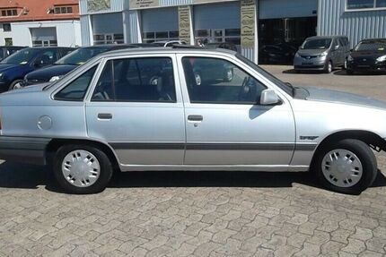 Opel Kadett 74.000 km 2.800 € Garbsen/ Hannover 30827