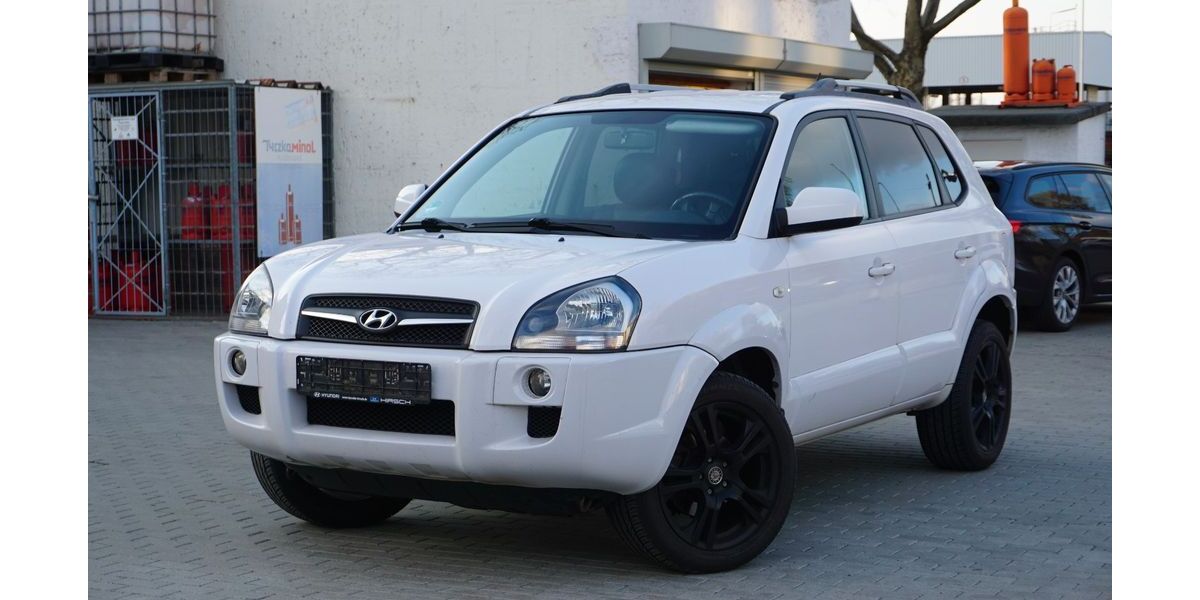 Hyundai TUCSON 180.400 km 3.700 &euro; Dresden 01067