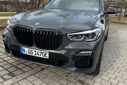 BMW X5 11.998 km 62.999 &euro; München 81929