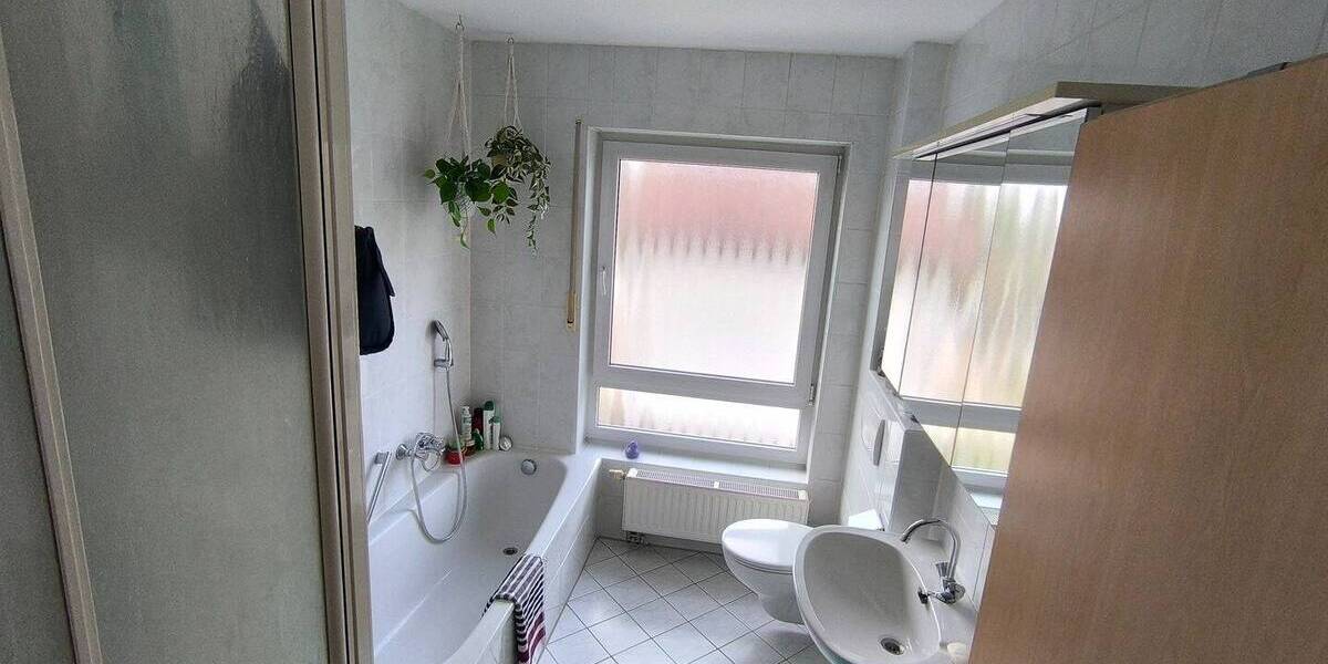Etagenwohnung Bischofsheim - 3 Zimmer, 83 m&sup2;, 325.000&euro; | Angebot:25940394
