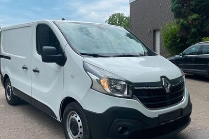 Renault Trafic 72.912 km 14.990 &euro; Gelsenkirchen 45886