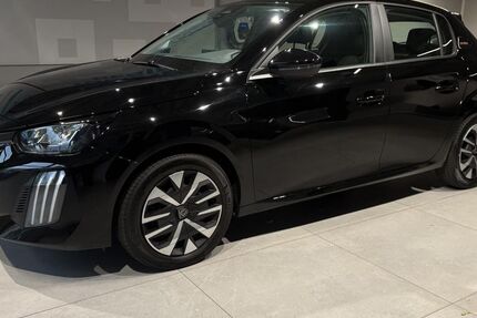 Peugeot 208 9.179 km 17.900 &euro; Augsburg 86179