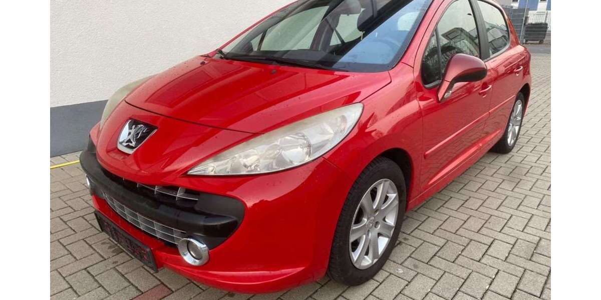 Peugeot 207 179.000 km 1.950 &euro; Osthofen 67574