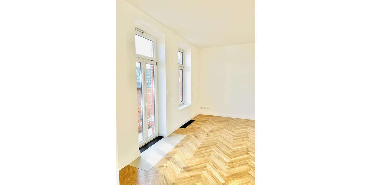 Etagenwohnung Schwerin Altstadt - 3 Zimmer, 81 m&sup2;, 1.390&euro; | Angebot:25602450