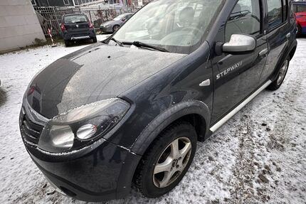 Dacia Sandero 170.000 km 3.990 &euro; Hanau 63452