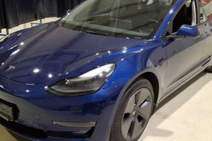 Tesla Model 3 76.863 km 31.450 &euro; Steinbach-Hallenberg OT Herges-Hallenberg 98587