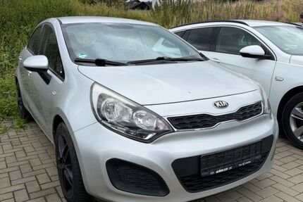 Kia Rio 88.916 km 6.700 &euro; Herborn 35745