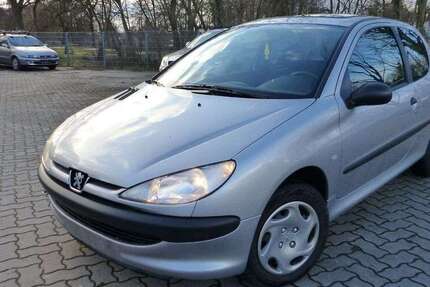 Peugeot 206 81.900 km 1.250 &euro; Bad Gögging 93333