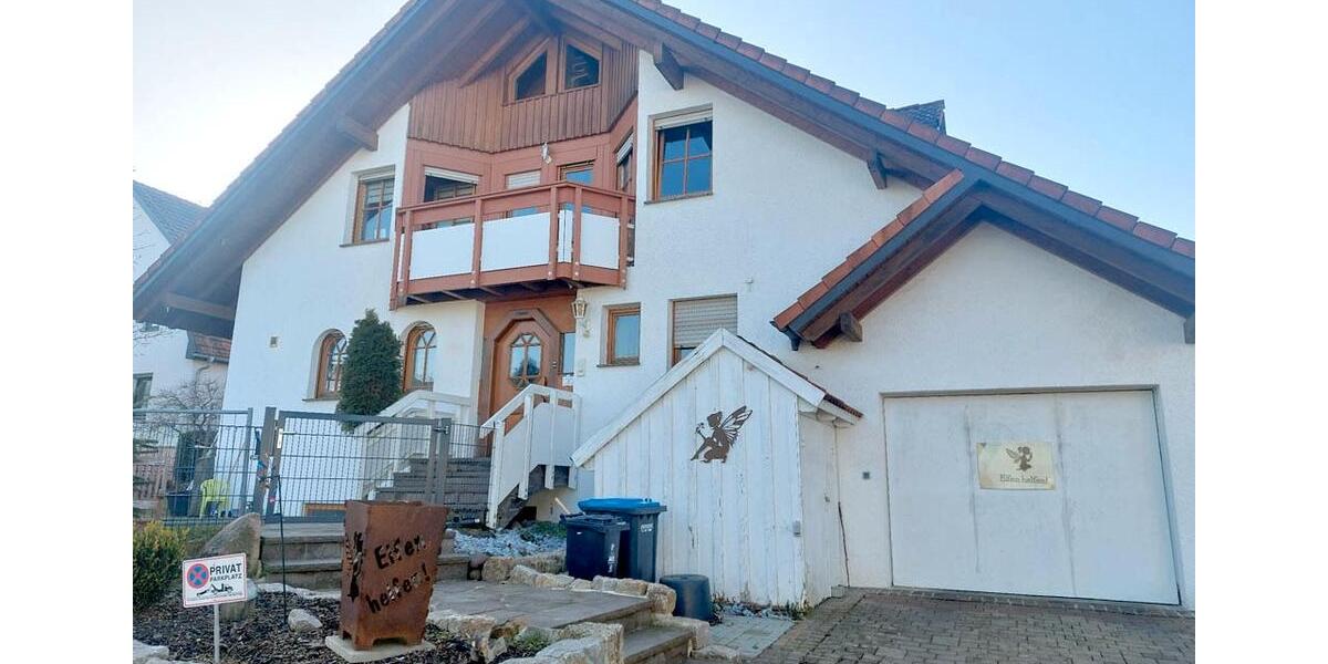 Einfamilienhaus Wangen - 7.5 Zimmer, 230 m&sup2;, 1.900&euro; | Angebot:25446520