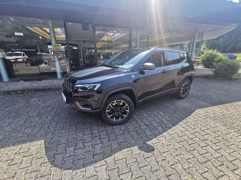 Jeep Compass 88.000 km 22.990 € Kirschweiler 55743