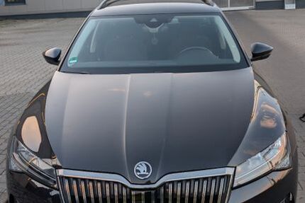 Skoda Superb 76.000 km 21.000 € Bielefeld 33719