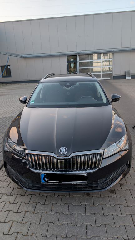 Skoda Superb 76.000 km 21.000 € Bielefeld 33719