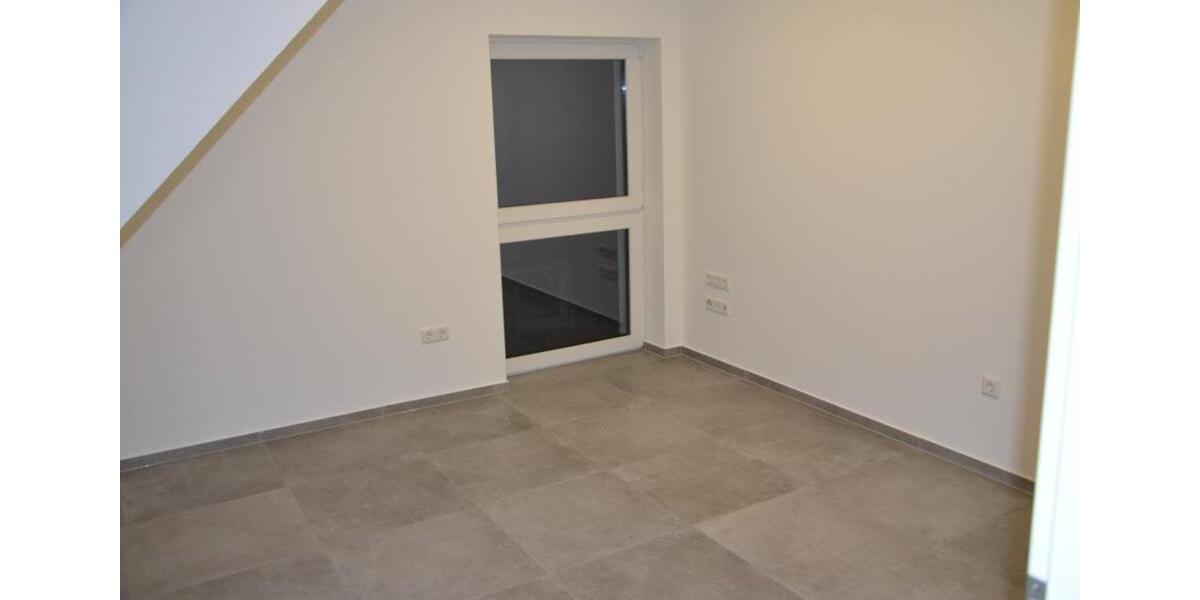 Einfamilienhaus Lingen (Ems) Damaschke - 5 Zimmer, 112 m&sup2;, 1.300&euro; | Angebot:25313810