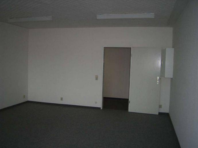 Büro oder Schulungsräume neben Kaufland, viele Parkplätze - Gewerbeobjekt Zittau | Angebot:11883378