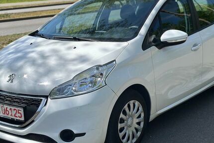 Peugeot 208 58.000 km 4.350 &euro; Viernheim (bei Mannheim) 68519