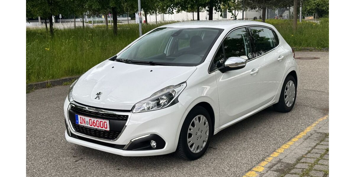 Peugeot 208 135.000 km 8.600 &euro; Ingolstadt 85057