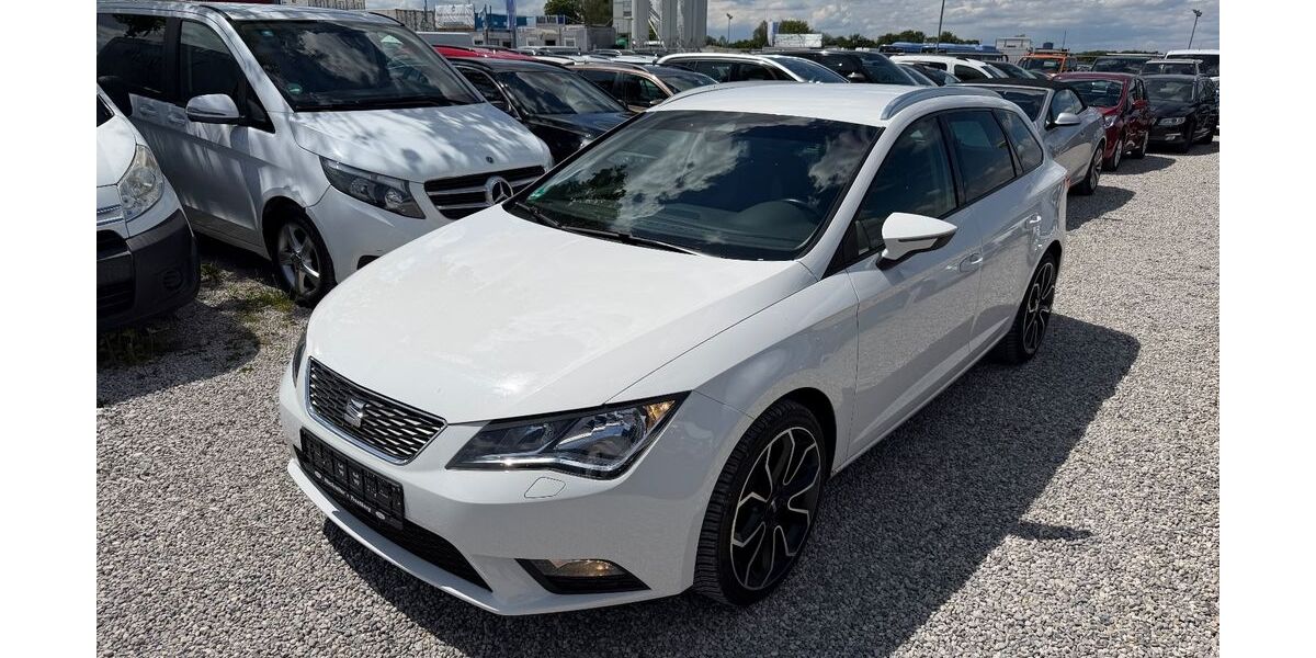 Seat Leon 221.000 km 5.990 &euro; München 81829