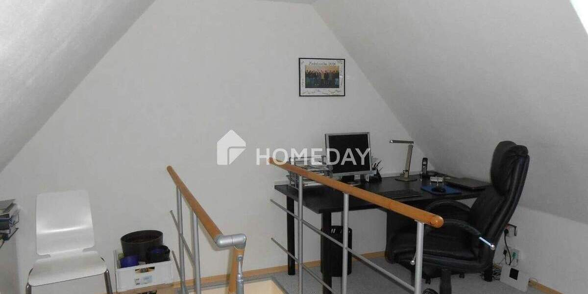 Charmante Doppelhaushälfte mit großem Grundstück und modernem Wohnkomfort 6 zimmer