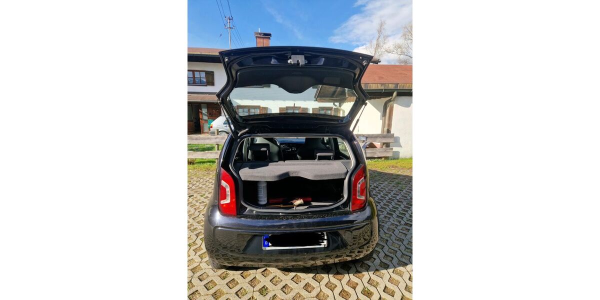 VW up! 80.000 km 6.600 &euro; Fischen 87538
