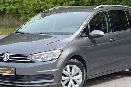 VW Touran 98.600 km 17.490 &euro; Kiel 24147